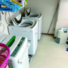 セルフ1号館 内装